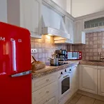 Apartment Giogarakis *